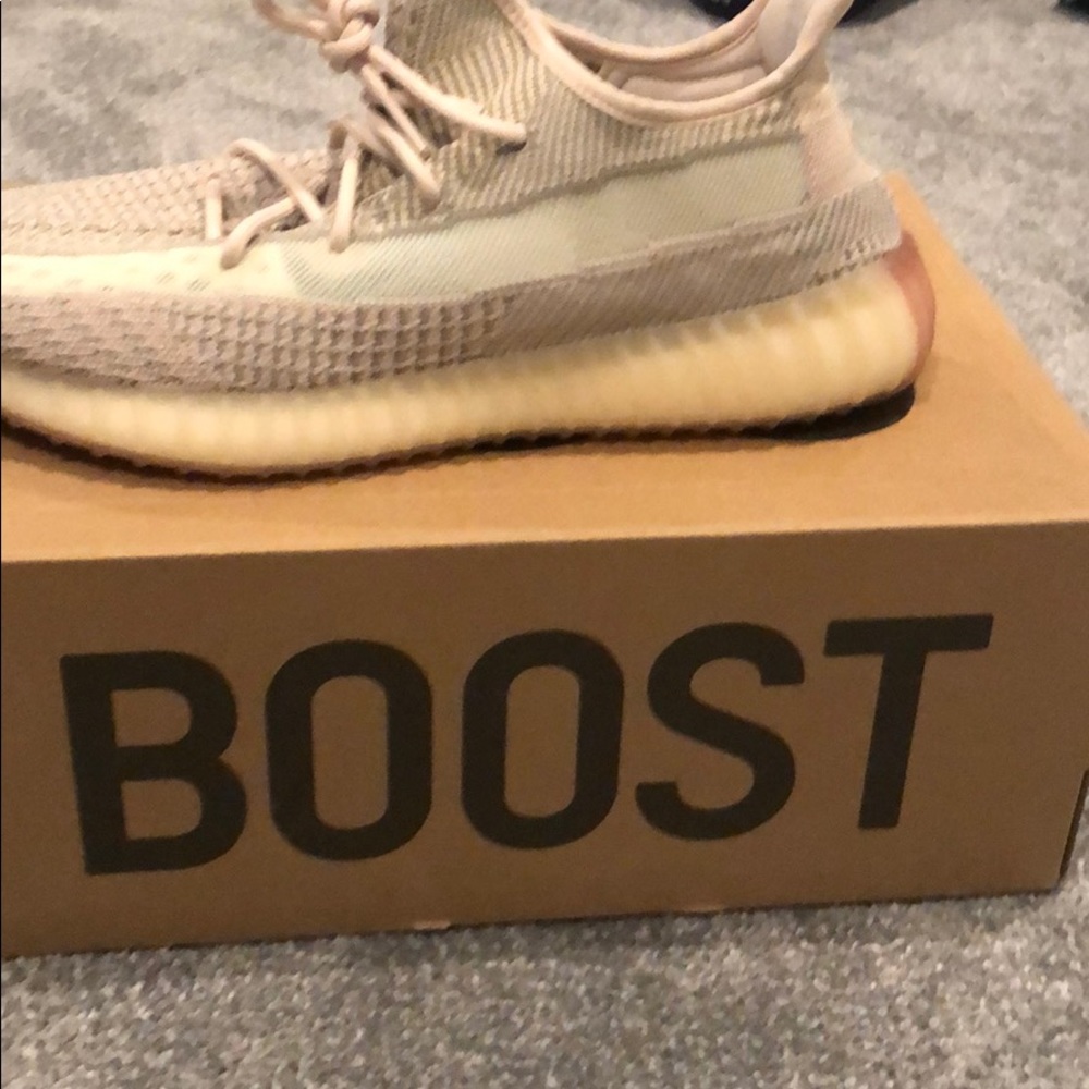 Yeezy 350 citrins non reflective